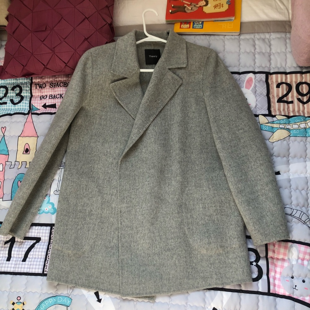 theort wool coat 95% new
